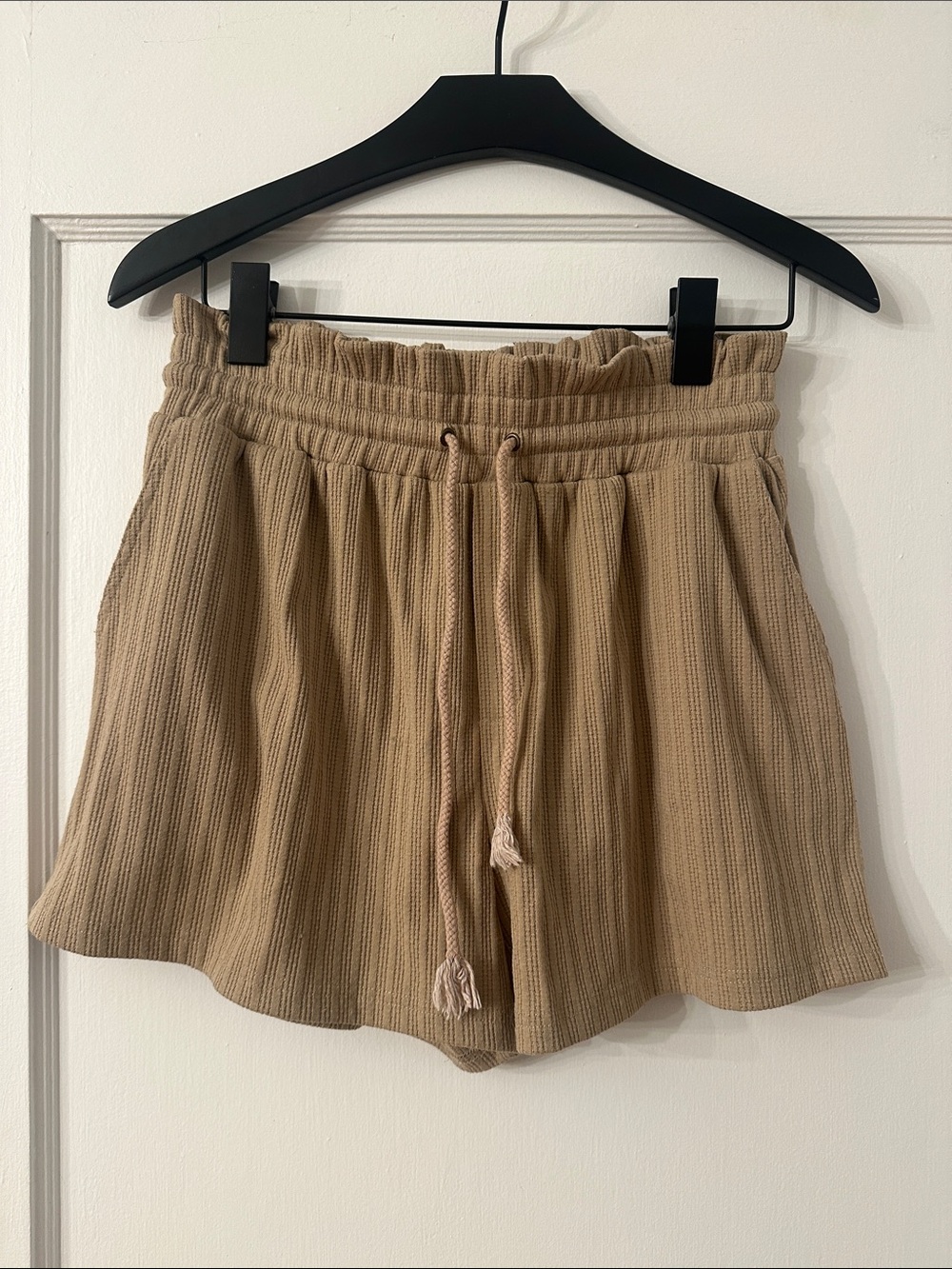 Le Lis Tan Textured Smocked Waist Drawstring